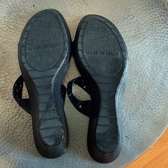 Italian Shoemakers Navy Leather Wedges Size 11 - Picture 4 of 4